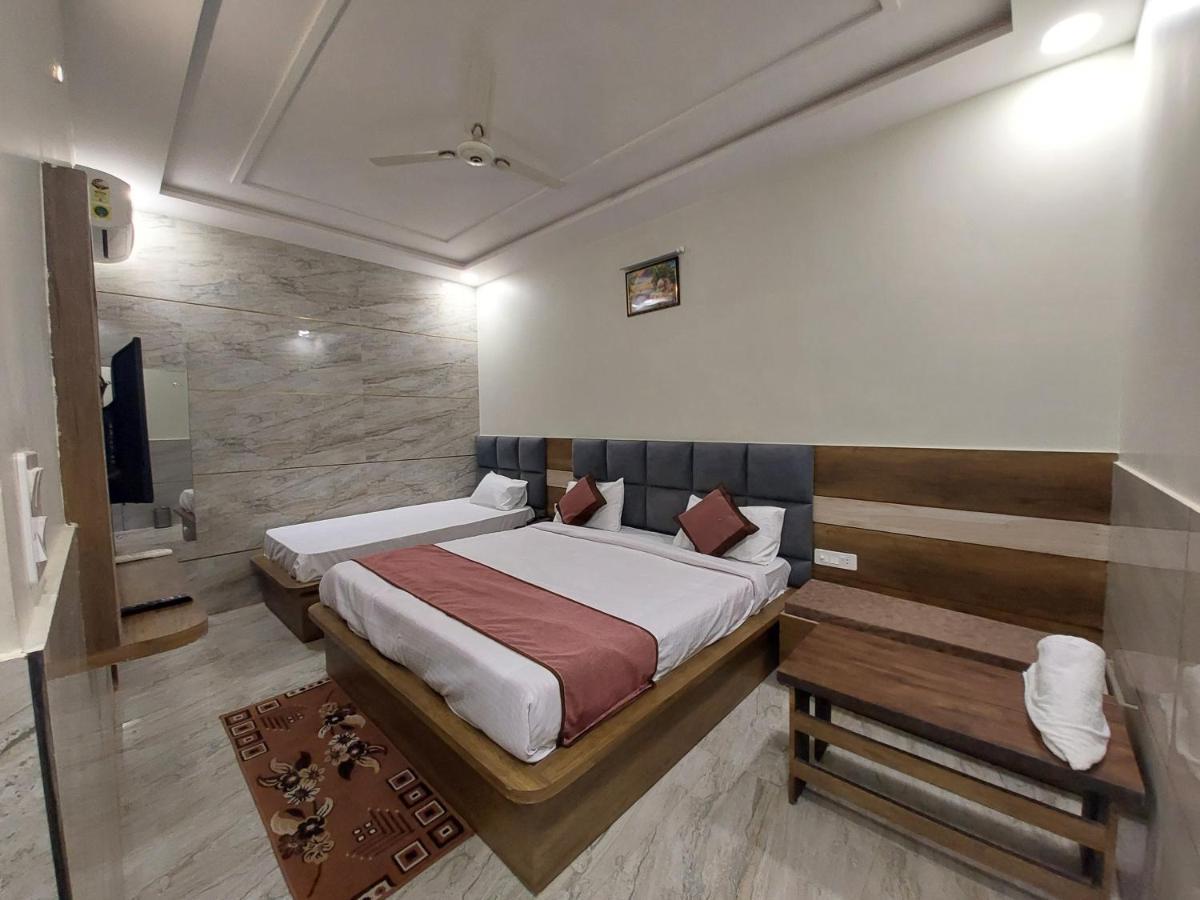 Taj Nice Point Manage By Taj Sunrise Group Agra  Exterior foto