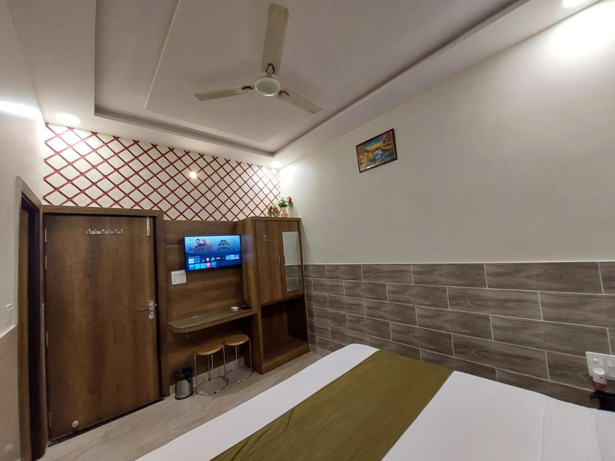 Taj Nice Point Manage By Taj Sunrise Group Agra  Exterior foto