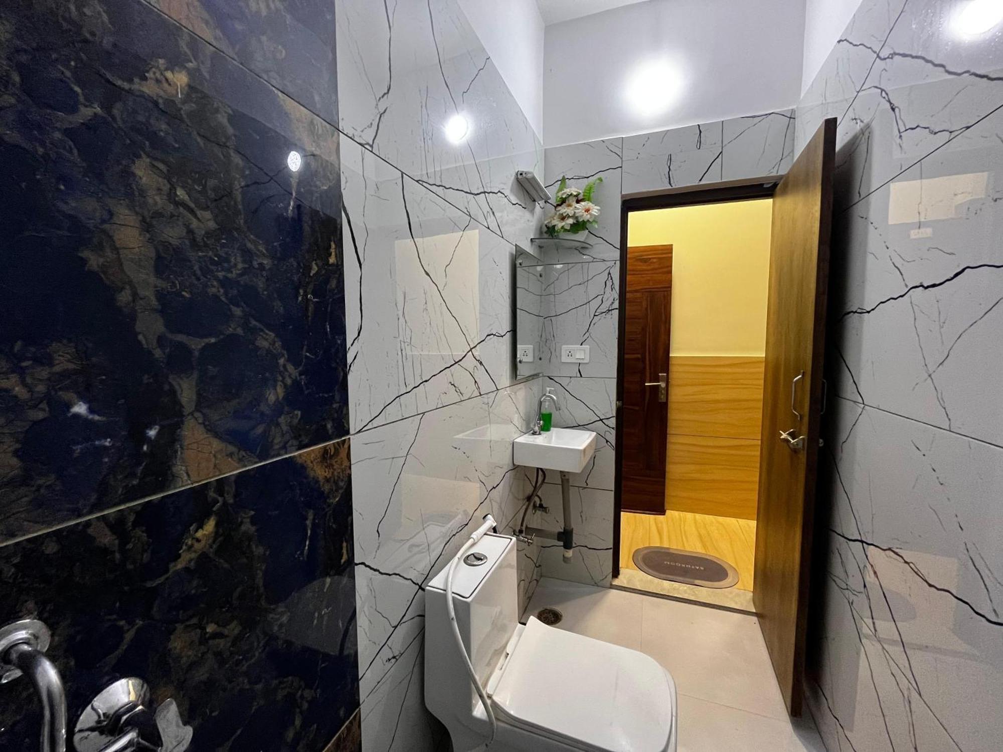 Taj Nice Point Manage By Taj Sunrise Group Agra  Exterior foto